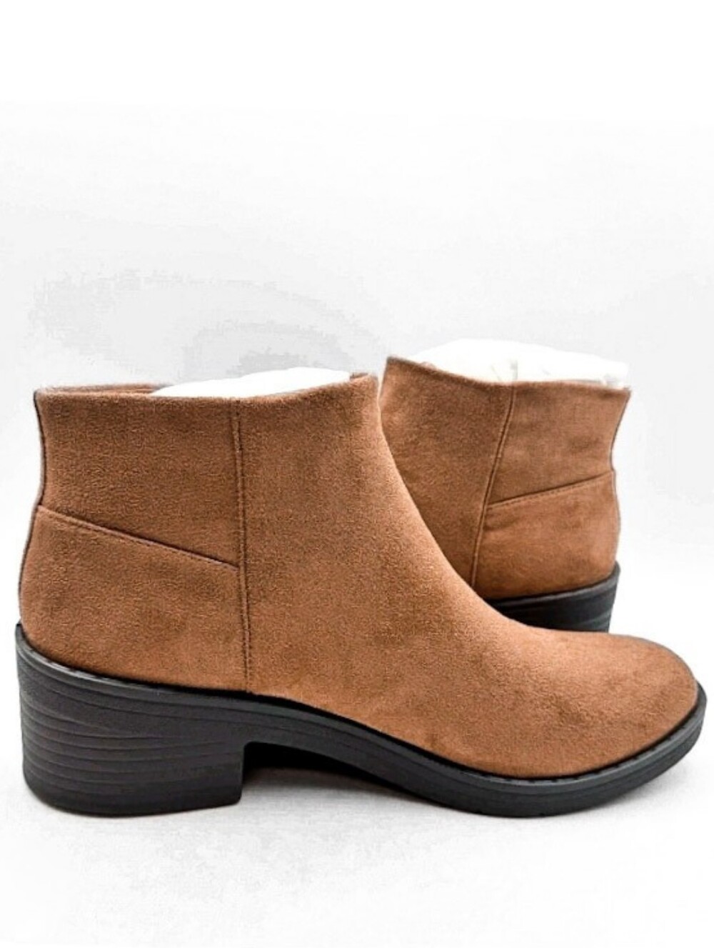 NIB Whiskey Tan Bzees Women's Outgoing Low Heel Comfort Chelsea Ankle Boot Wide